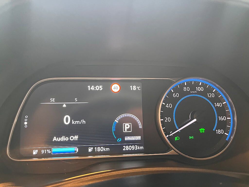 Nissan Leaf